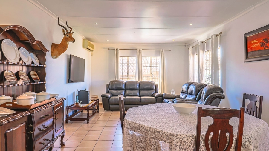 3 Bedroom Property for Sale in Safari Gardens North West